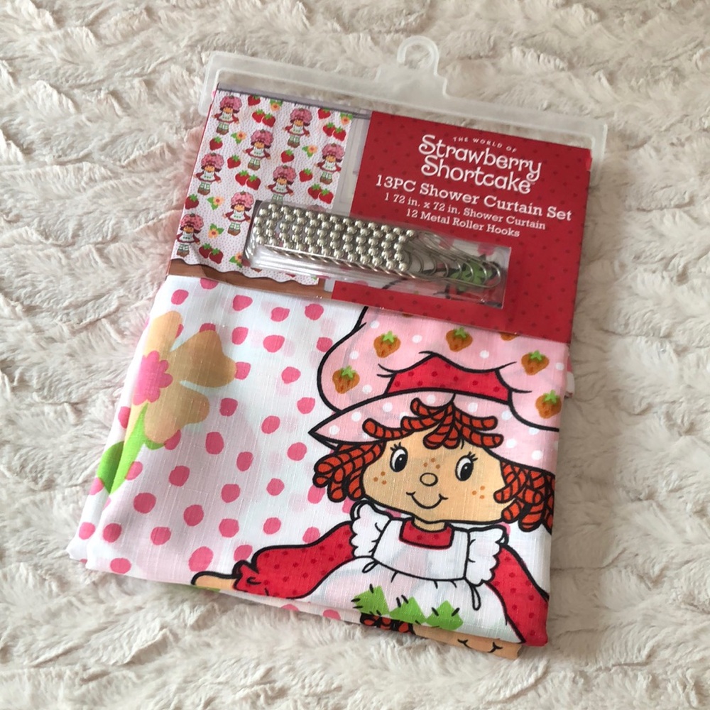 Strawberry Shortcake Shower Curtain Set - Pink Polka Dot